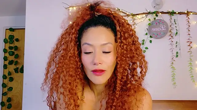 Ajua__Uva's Live XXX Chat