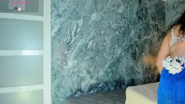 LucyLovelyy – Naživo XXX chat