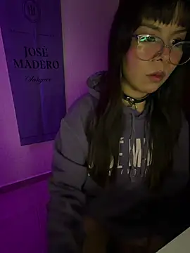 แชท XXX สดของ Akanett_cxtt