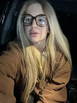 Chat XXX en directo de Holly-Glamour