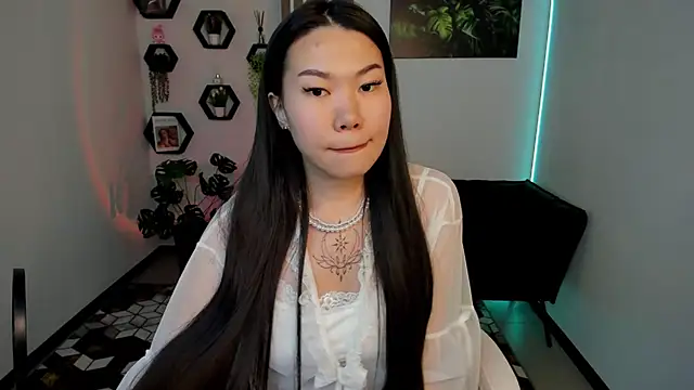 LunaPurrr Adlı Modelin Canlı XXX Sohbeti