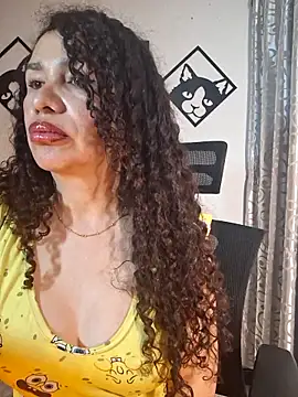 Chat XXX en directo de Lina_444