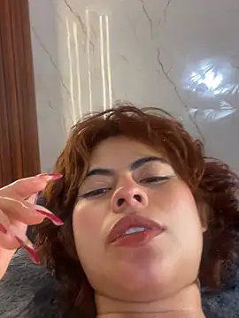 Eva_Feller69 Adlı Modelin Canlı XXX Sohbeti