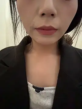 kara-tt live XXX chat