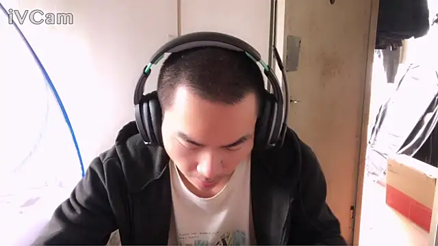 XXX chat uživo modela dyjdddttj