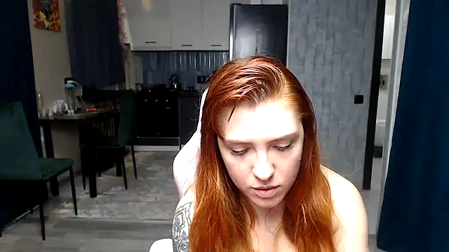 Онлайн чат XXX Reginasmilee