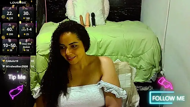 _naughty_milf's Live XXX Chat