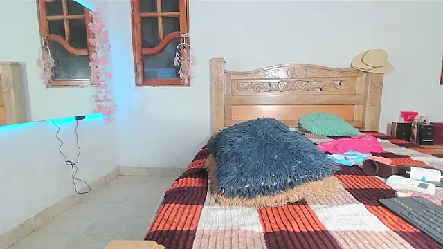 bratz_glloe Adlı Modelin Canlı XXX Sohbeti