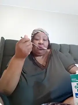 nancy111: онлайн-секс-чат