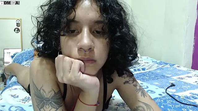 Czat XXX na żywo – AlinaWoolf_