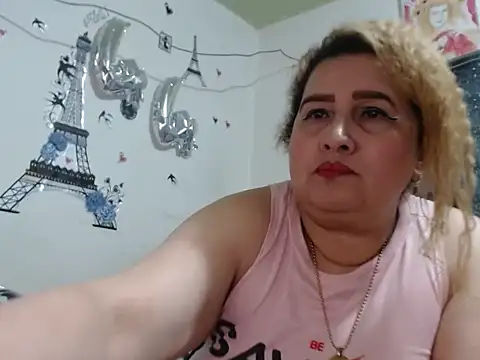 Chatroom XXX en direct de Perla1981--