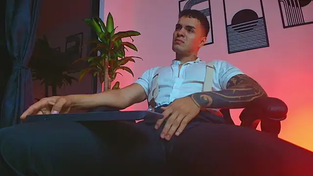 Pokazy przed kamerką – ALPHA_DOMINUS_