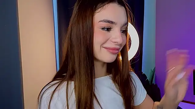 LauraHansil – Naživo XXX chat