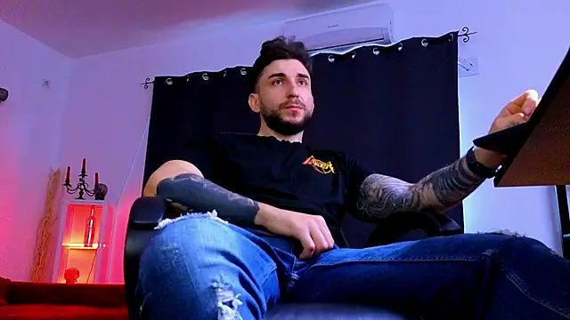 Chatroom XXX en direct de MightyAaron66