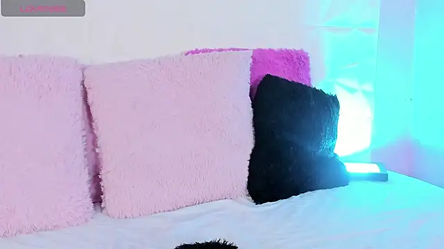 Ema_JacksonのライブXXXチャット