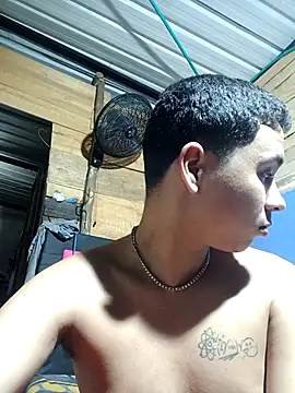 Show Webcam de Emyli_Liamm