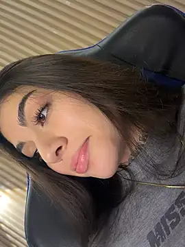 Sarasanders_4 Show in webcam