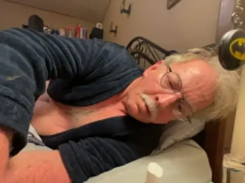 jck1m0t: διαδικτυακό σόου στην κάμερα