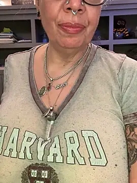 dieseldame1313のライブXXXチャット