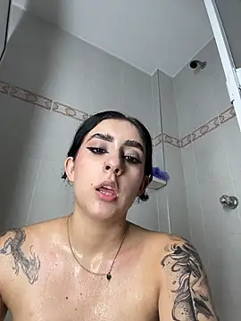 sharlot24 লাইভ XXX চ্যাট