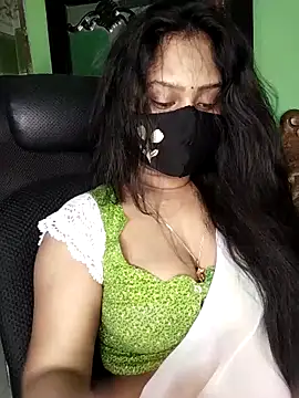 Idhika-Paul Live XXX-chat