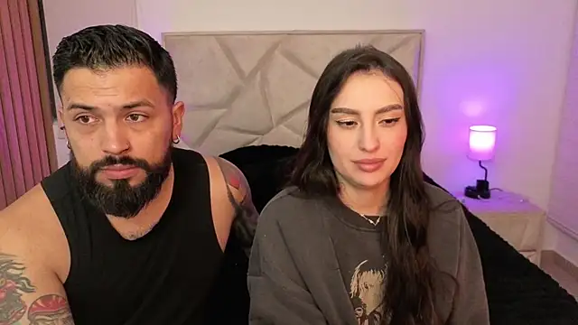 Chat +18 de teseo_and_afroditha_ ao vivo