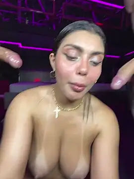 Chatroom XXX en direct de zui_lu