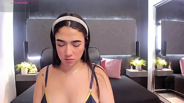 Chatroom XXX en direct de SaraaMills