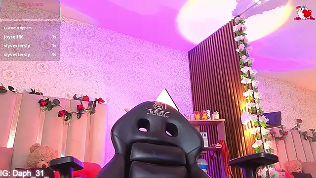 Daphnne_tay 即時 XXX 聊天