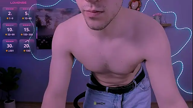 neo_raze: онлайн-секс-чат