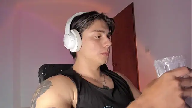 Giordano_Russoのラ イブXXXチャット