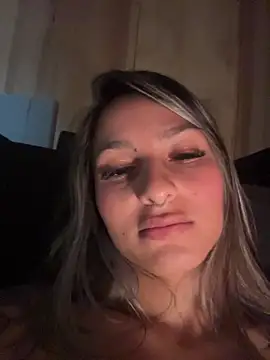 دردشة AliceStone19 الجنسية المباشرة