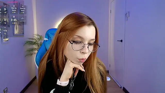 دردشة PinkAn8el الجنسية المباشرة