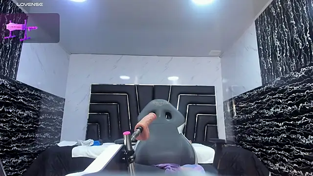 Ladyy_Scarlett: онлайн-секс-чат