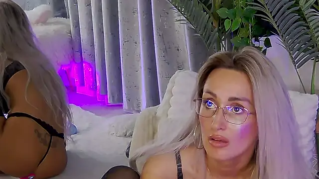 IsabelleEthan – Live XXX-chat