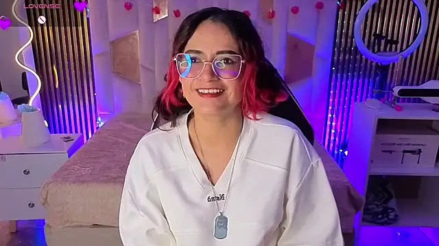 Chat +18 de kristen_tay ao vivo