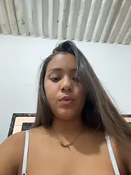 Baby_morena12 Adlı Modelin Canlı XXX Sohbeti