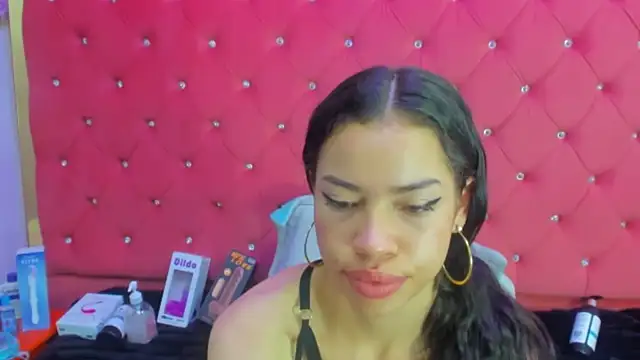 Nanis_James Chat XXX in diretta