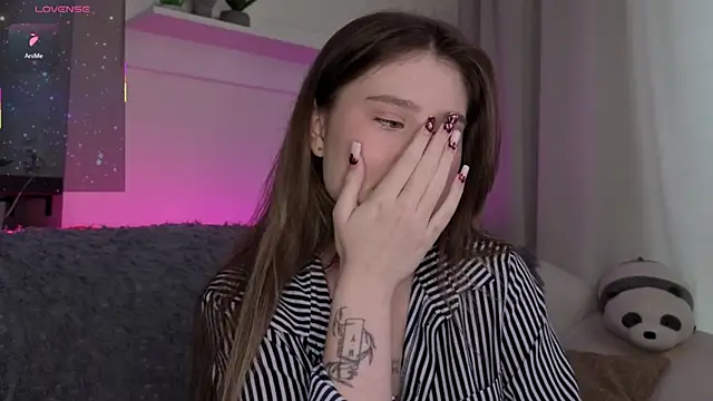 _Lua__ Adlı Modelin Canlı XXX Sohbeti