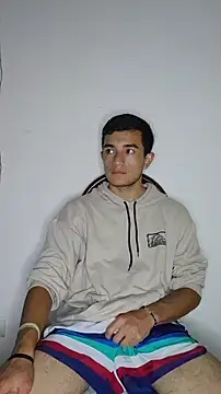 Thick_Cock 现场XXX聊天