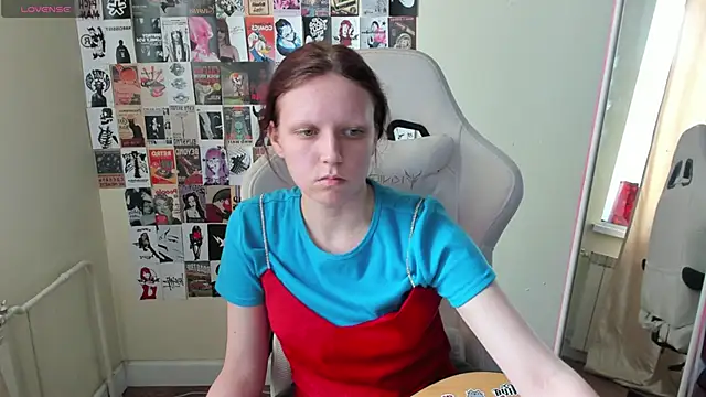 NikolFlostt Chat XXX in diretta