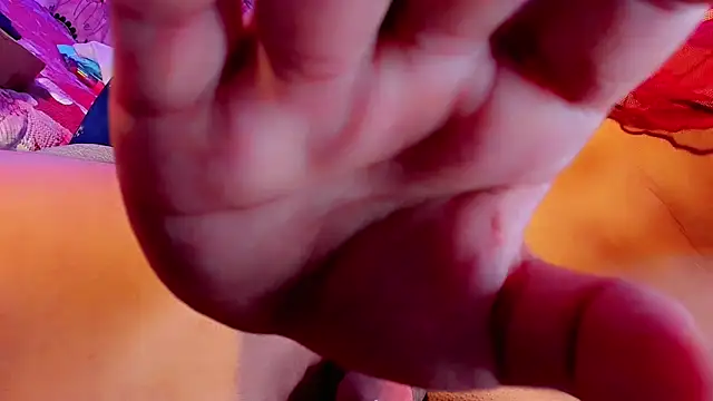 Aless_bigg: вебкам-шоу