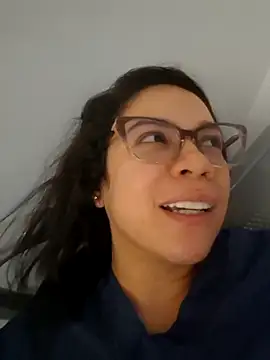 Aila_PhoneのライブXXXチャット