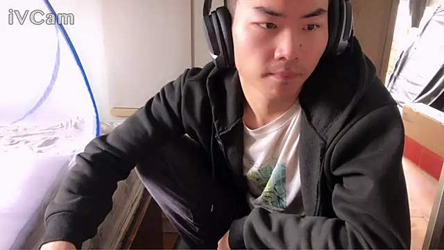 dyjdddttjのウェブカメラショー