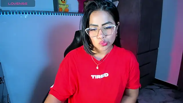 Czat XXX na żywo – vickylatina_