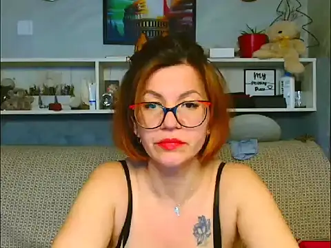 Natali3855 即時 XXX 聊天