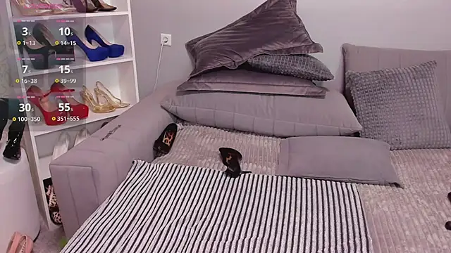 Jullia_Moor live XXX chat