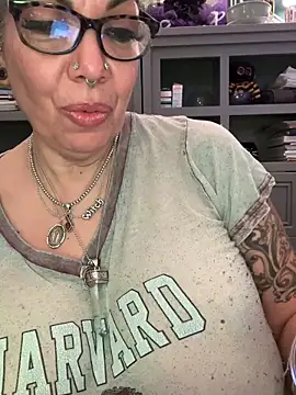 dieseldame1313 Chat XXX in diretta