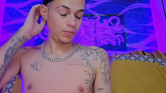 ELL_PBC webkamerás műsora