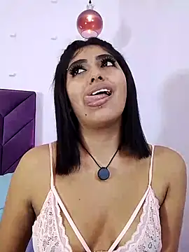 Kaylachannell Adlı Modelin Canlı XXX Sohbeti